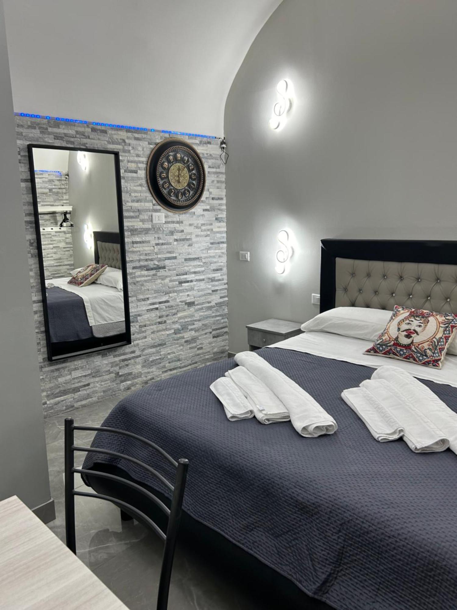 Apartament Fanale House Katania Zewnętrze zdjęcie