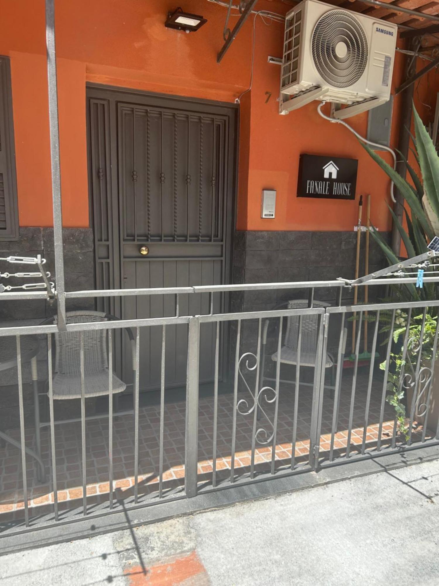 Apartament Fanale House Katania Zewnętrze zdjęcie